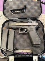 GLOCK G22 GEN 5 MOS .40 S&W - 2 of 3