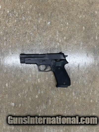 SIG SAUER P220 .45 ACP