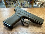 GLOCK G17 RTF2 VICKERS TACTICAL 9MM LUGER (9x19 PARA) - 2 of 3