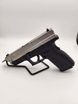 SPRINGFIELD ARMORY XD-40 .40 S&W - 1 of 3