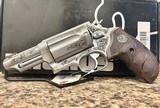 TAURUS Taurus Judge Engraved .45 LC/.410 GA - 1 of 3