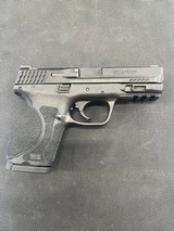 SMITH & WESSON M&P 9 M2.0 Compact 9MM LUGER (9x19 PARA) - 2 of 3