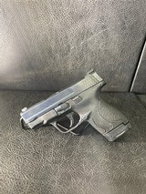 SMITH & WESSON M&P SHIELD 9MM LUGER (9x19 PARA) - 1 of 3