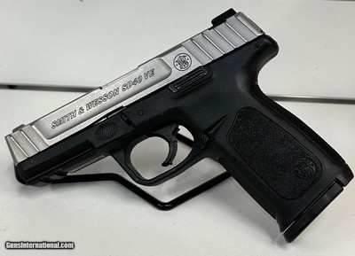 SMITH & WESSON SD40 VE .40 S&W