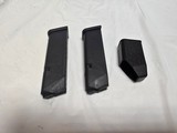 GLOCK G22 GEN 3 .40 CALIBER - 3 of 3