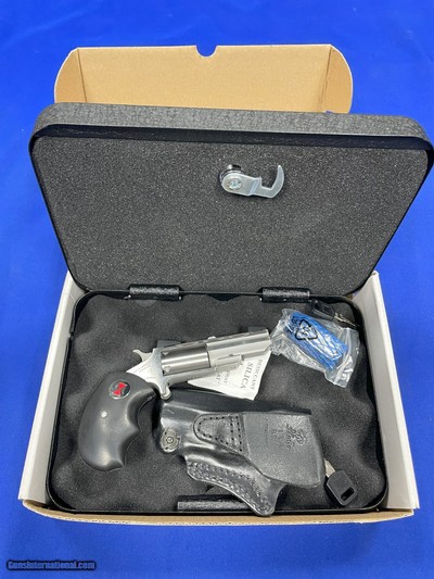 NORTH AMERICAN ARMS BLACK WIDOW .22 LR/.22 WMR