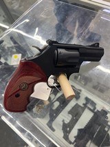 Smith & Wesson Performance Center Model 19 Carry Comp .38 SPECIAL/.357 MAGNUM - 3 of 3