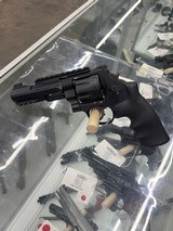 SMITH & WESSON 327 TRR8 PERFORMANCE CENTER .38 SPECIAL/.357 MAGNUM - 1 of 3