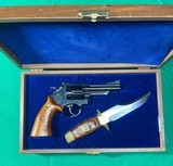 SMITH & WESSON 19-3 TEXAS RANGERS .357 MAG - 1 of 3