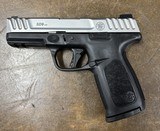 SMITH & WESSON SD9 2.0 9MM LUGER (9x19 PARA) - 2 of 3