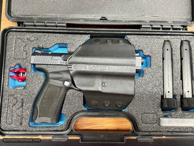 CANIK TP9SFx 9MM LUGER (9x19 PARA)