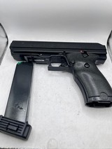 HI-POINT JCP .40 S&W - 1 of 3