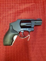 SMITH & WESSON M&P340 .357 MAG - 2 of 3