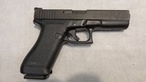 GLOCK G17 GEN 1 9MM LUGER (9x19 PARA) - 1 of 3