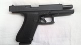 GLOCK G17 GEN 1 9MM LUGER (9x19 PARA) - 2 of 3