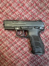 HECKLER & KOCH P30 .40 S&W - 1 of 3
