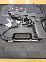 GLOCK G22 GEN 3 .40 S&W - 2 of 3