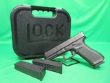 GLOCK G22 GEN5 .40 S&W - 1 of 3