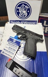 SMITH & WESSON BODYGUARD 2.0 NMS .380 ACP - 1 of 3