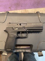 SIG SAUER P320 TEXAS RANGER 9MM LUGER (9x19 PARA) - 2 of 3