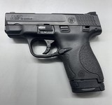 SMITH & WESSON M&P40 SHIELD .40 S&W - 1 of 3