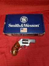 SMITH & WESSON 60-14 .357 MAG - 2 of 3