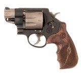 SMITH & WESSON 327 .357 MAG - 1 of 3