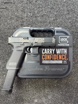 GLOCK 17 Gen 5 CUSTOM ENGRAVE 9MM LUGER (9x19 PARA) - 2 of 3