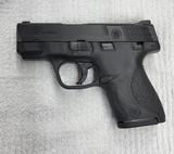 SMITH & WESSON M&P 9 SHIELD 9MM LUGER (9x19 PARA) - 1 of 3