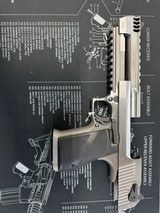 MAGNUM RESEARCH DESERT EAGLE .50 AE