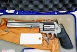 SMITH & WESSON 460XVR .460 S&W MAGNUM - 2 of 3