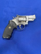 SMITH & WESSON 19-3 .357 MAG - 2 of 3