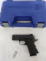 SMITH & WESSON 1911 Pro Series Compact w/Original Box .45 ACP - 1 of 3