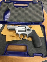 SMITH & WESSON 69 COMBAT MAGNUM .44 MAGNUM - 1 of 3