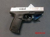 SMITH & WESSON SD40 VE .40 S&W - 2 of 3