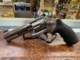 SMITH & WESSON617 .22 LR - 1 of 3
