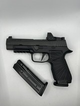 SIG SAUER P320 9MM LUGER (9x19 PARA) - 1 of 3