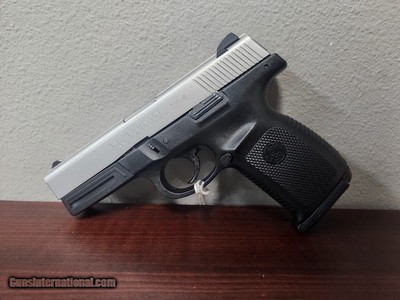 SMITH & WESSON SIGMA 9VE 9MM LUGER (9X19 PARA)