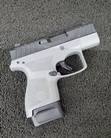 BERETTA APX A1 CARRY OPTIC 9MM LUGER (9x19 PARA) - 1 of 3