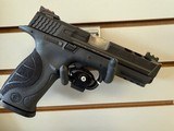 SMITH & WESSON M&P 40 .40 S&W - 1 of 3