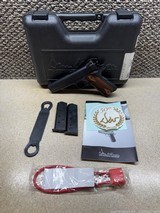 DAN WESSON 1911 Limited .45 ACP - 1 of 3