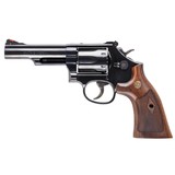 SMITH & WESSON MODEL 19 CLASSIC .357 MAG - 2 of 3