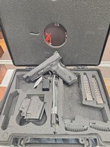 SPRINGFIELD ARMORY XD(M) 4.5" .40 S&W - 1 of 1