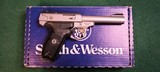 SMITH & WESSON SW22 VICTORY .22 LR - 1 of 3