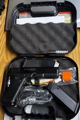 GLOCK 17 GEN 5 9MM LUGER (9X19 PARA) - 1 of 1