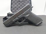 GLOCK G22 GEN 5 .40 S&W - 2 of 3