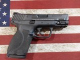 SMITH & WESSON M&P 40 .40 S&W - 2 of 3