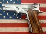 SMITH & WESSON 5906 9MM LUGER (9x19 PARA) - 1 of 3