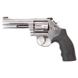 SMITH & WESSON 617-6 .22 LR - 1 of 3
