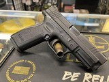 SPRINGFIELD ARMORY XD-4 SERVICE ESSENTIAL PACKAGE CA COMPLIANT .40 S&W - 2 of 3